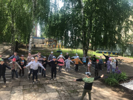 В детском саду прошёл областной праздник "День детства" В детском саду прошёл областной праздник "День детства".