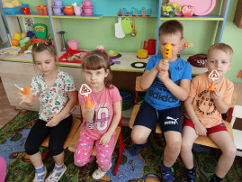 Тема недели: "Уроки безопасности " Тема недели: "Уроки безопасности ".